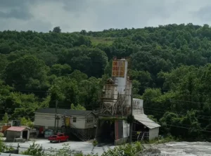 Claxton Smith Concrete Building looks so shitty kek